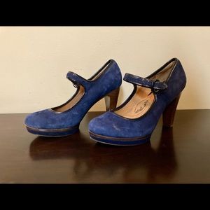 Söfft heels size 7 - blue